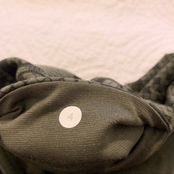 Lululemon cropped wunder under leggings - Picture 4 of 5